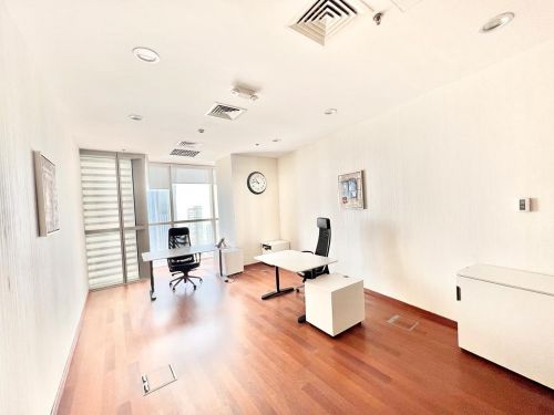 Furnished Office in Westbay 
