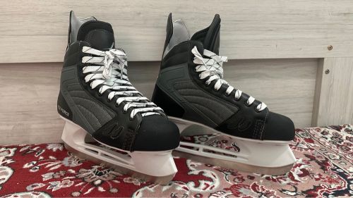 new ice skating shoes 