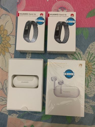Huawei AirPods and smart band