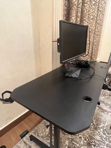 monitor for sale + gaming table